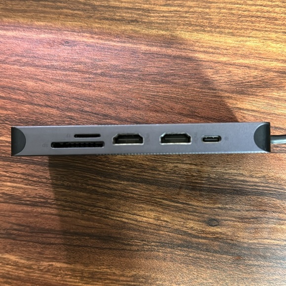 MCY Docking Station - Picture 3 of 4